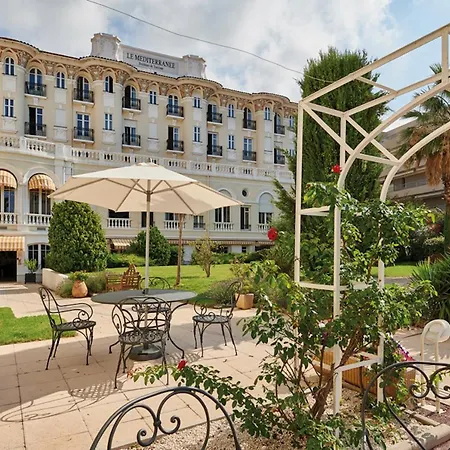 Scenic Le Meditarranee- Studio 4 People Garden Level Saint-Raphaël