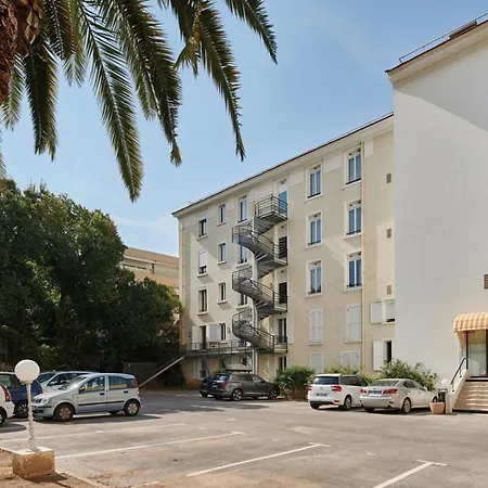 Scenic Le Meditarranee- Studio 4 People Garden Level Saint-Raphaël